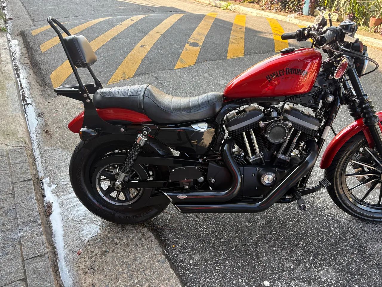 Harley Davidson 883 - Foto 2