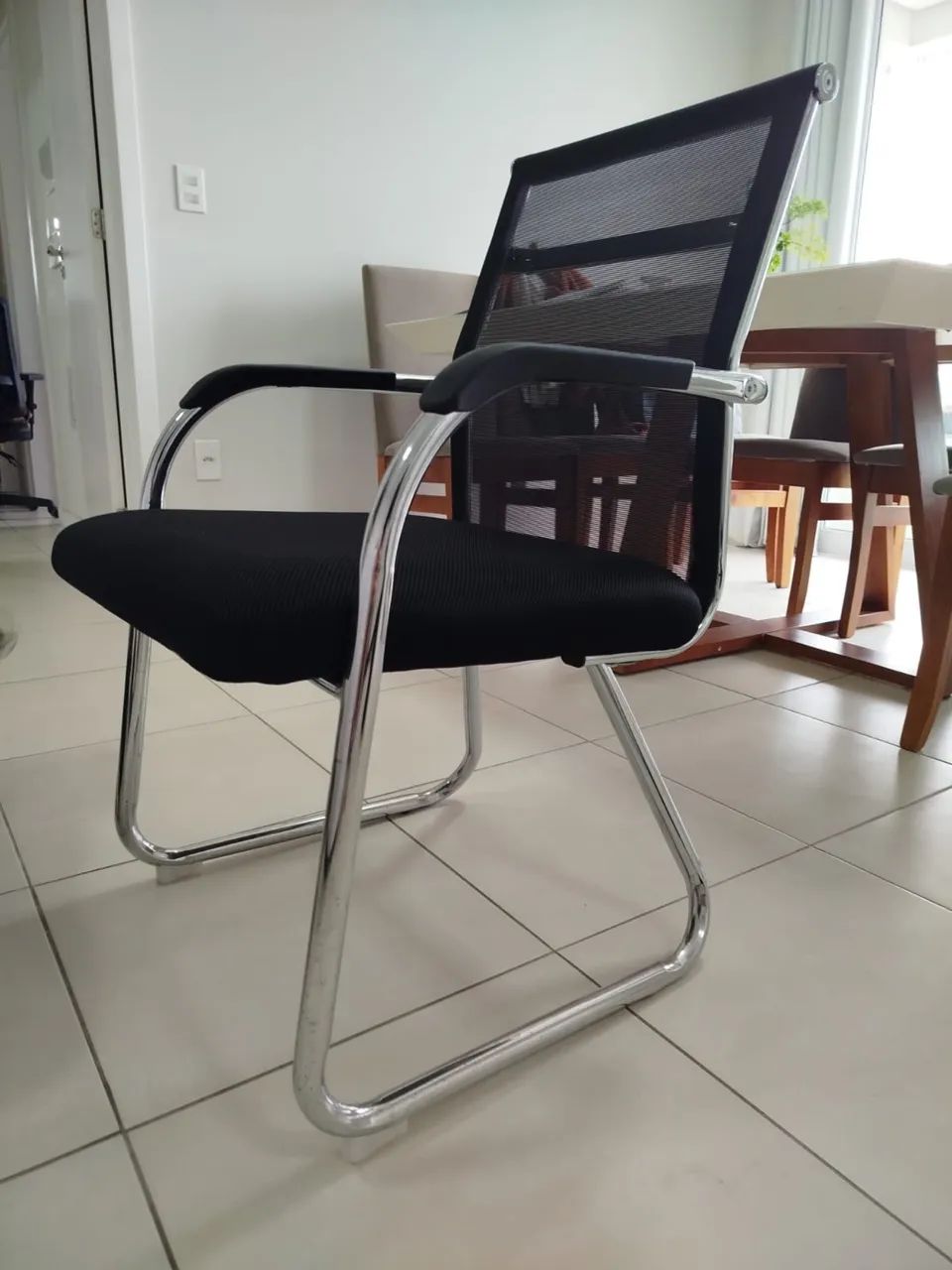 Cadeira de base fixa - Foto 2