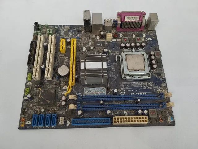placa mãe e-max para peças - Foto 4