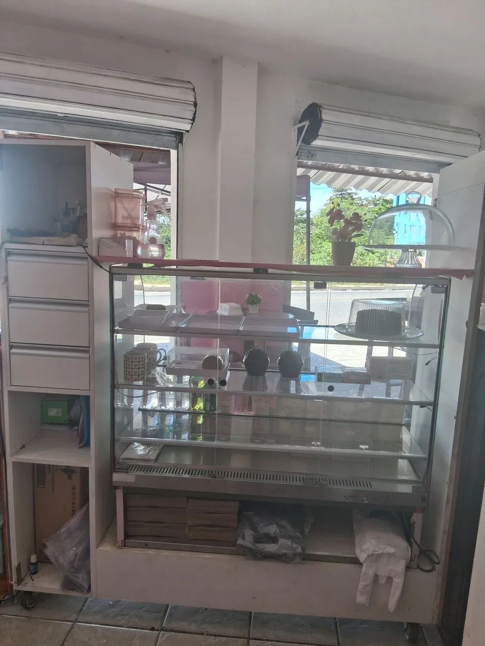 Vitrine expositora ( pode usar no quente)  - Foto 2