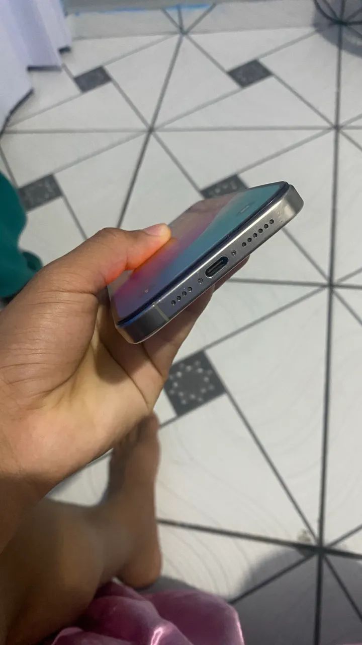 Iphone 15 Pro Max - Foto 3