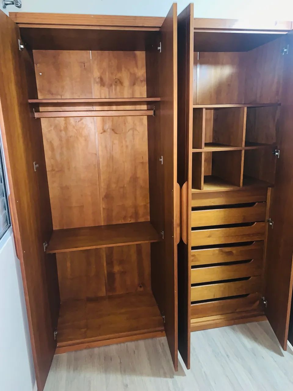 Guarda-roupa de Madeira - Foto 2