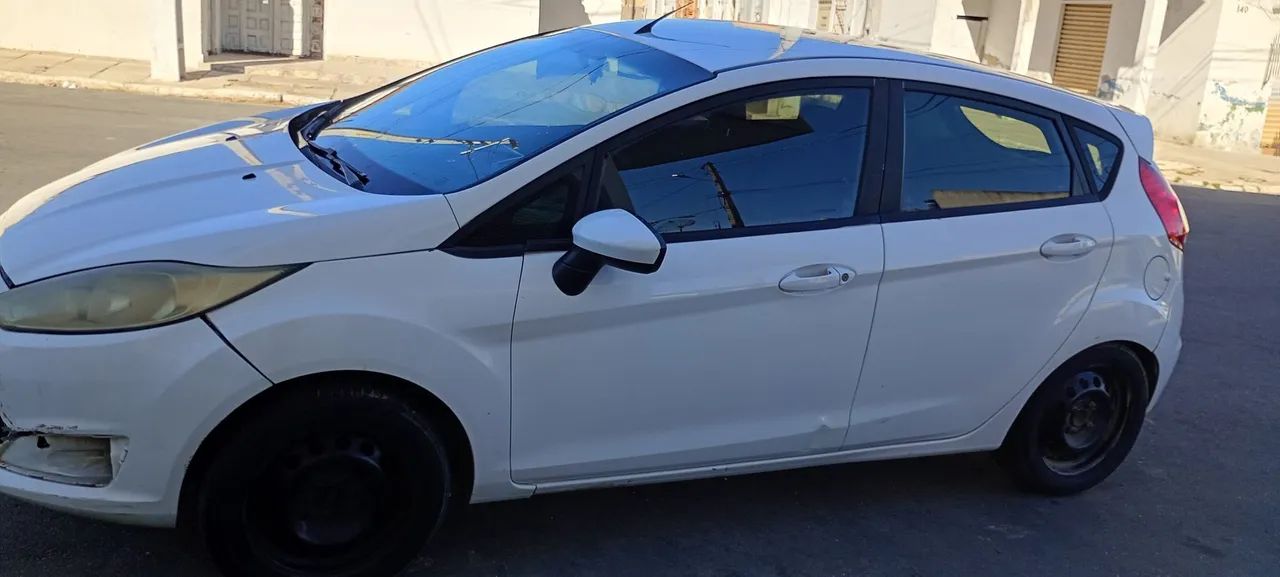 Ford Fiesta Fiesta 1.5 16V Flex Mec. 5p 2015