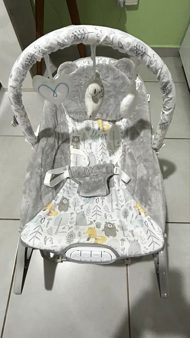 Berço de madeira + cadeirinha  - Foto 4