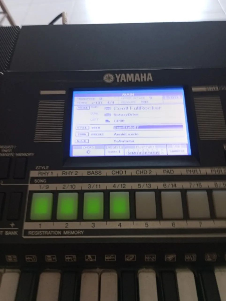 Teclado Yamaha psr S550 completo original - Instrumentos musicais