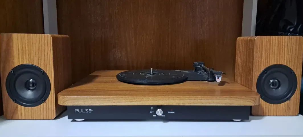 Toca-Discos (Vitrola) Pulse Retrô Sinatra c/ 2 Caixas Estéreo + Bluetooth. Sem Uso - Foto 3