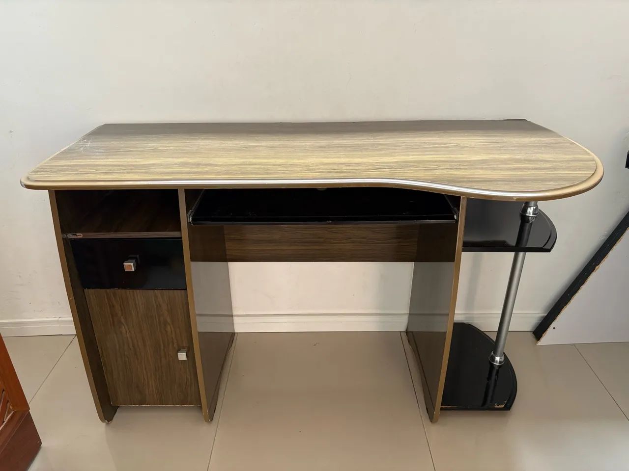 Mesa/Rack para computador 