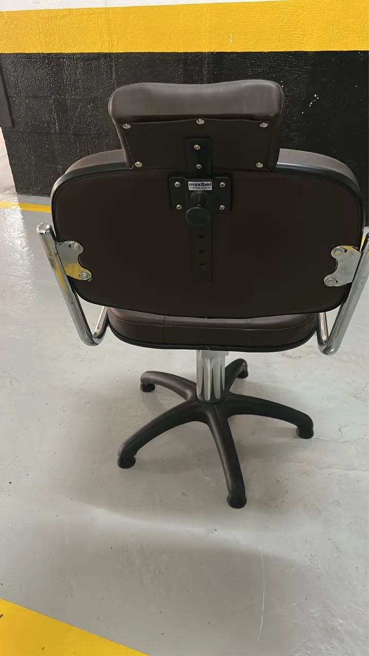Cadeira salão pouquíssimo uso  - Foto 3