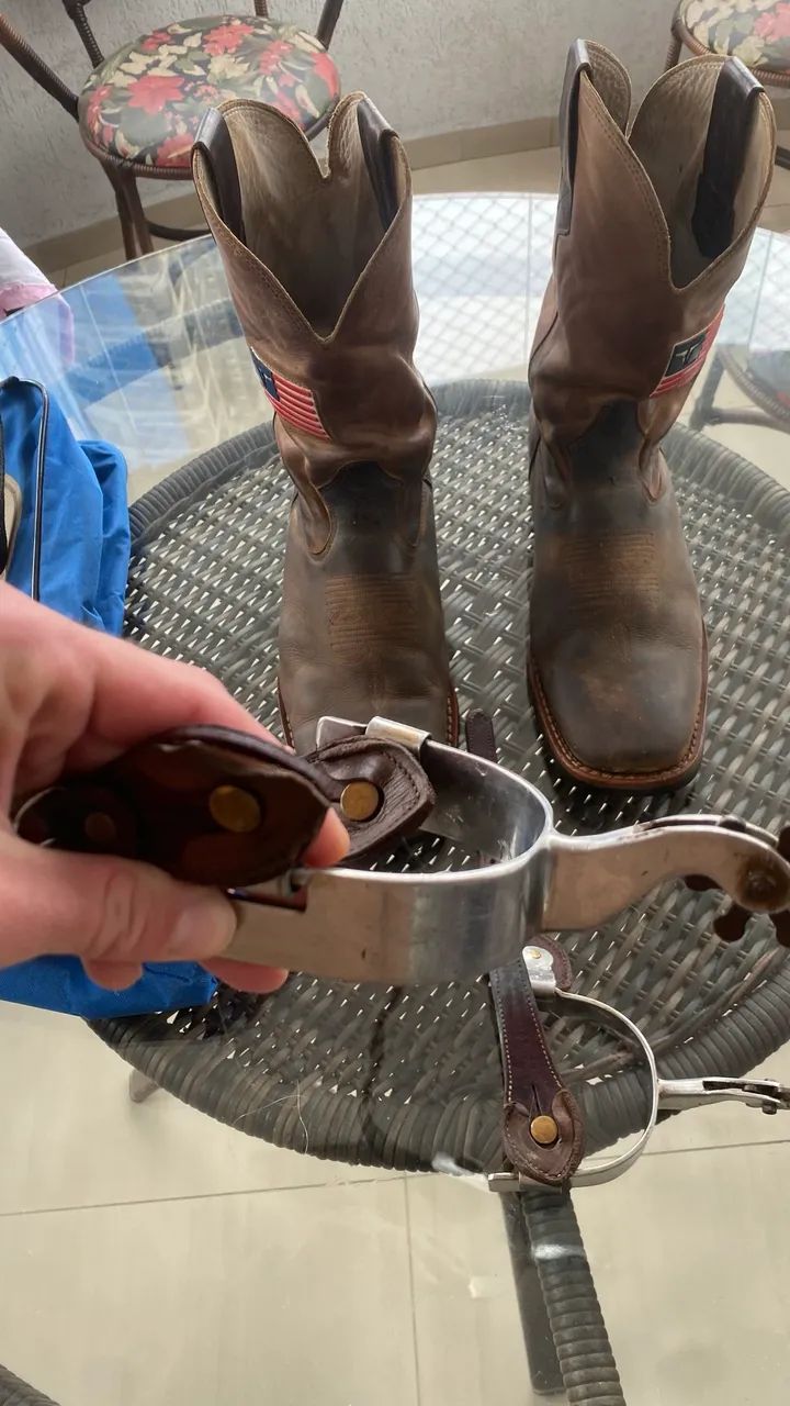 ? BOTA ROPER + ESPORAS + MALA  - Foto 3