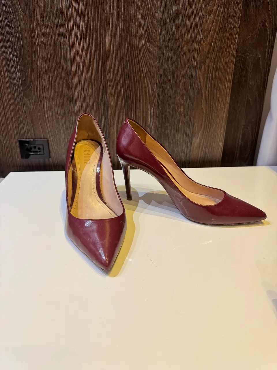 Scarpin Schütz 
