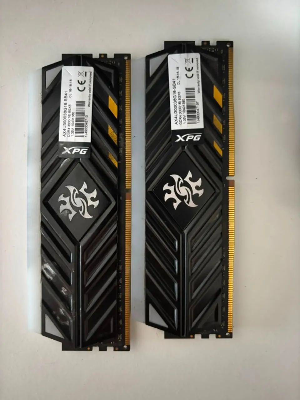 Memória RAM kit 16GB (2x8GB)