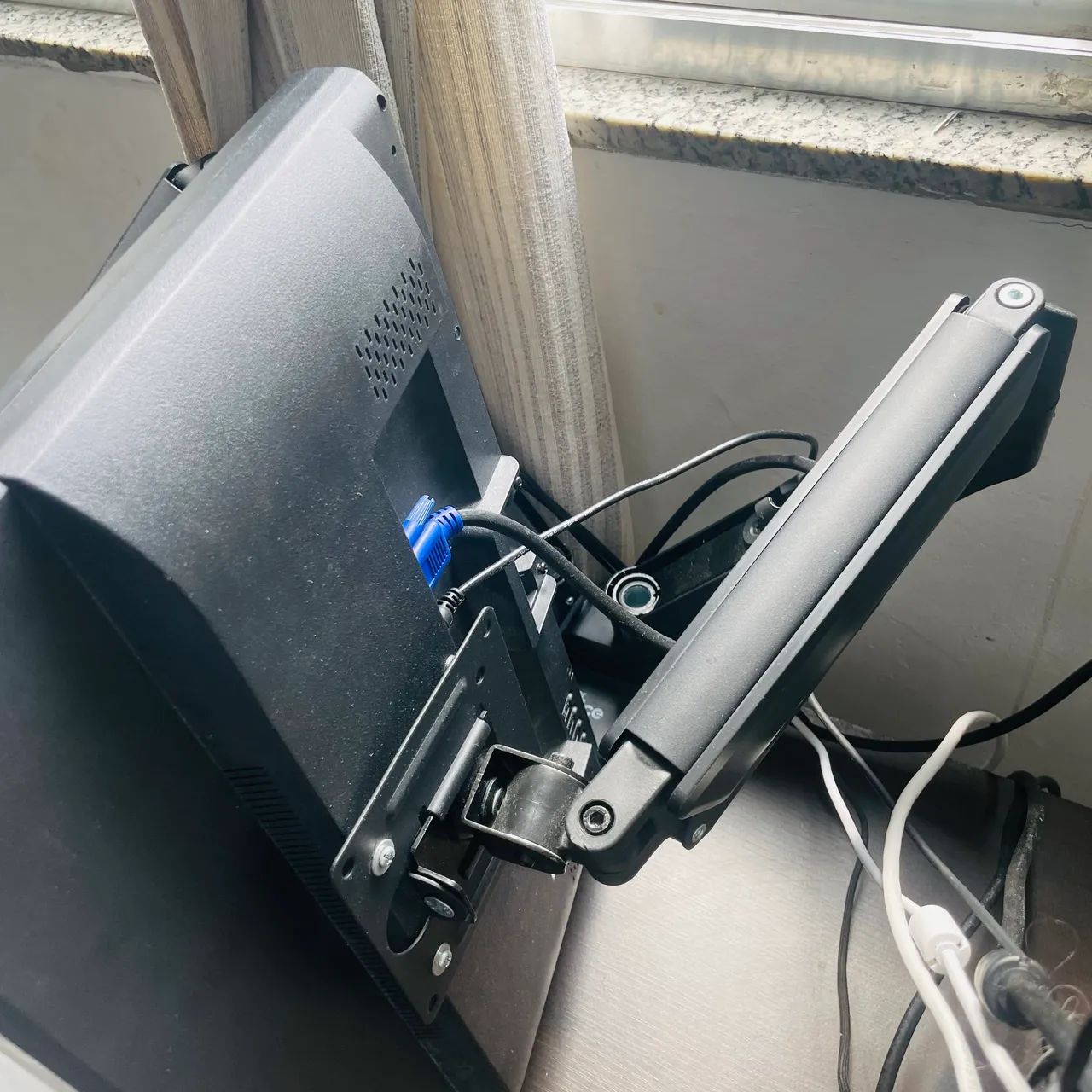 MONITOR 19 POLEGADAS