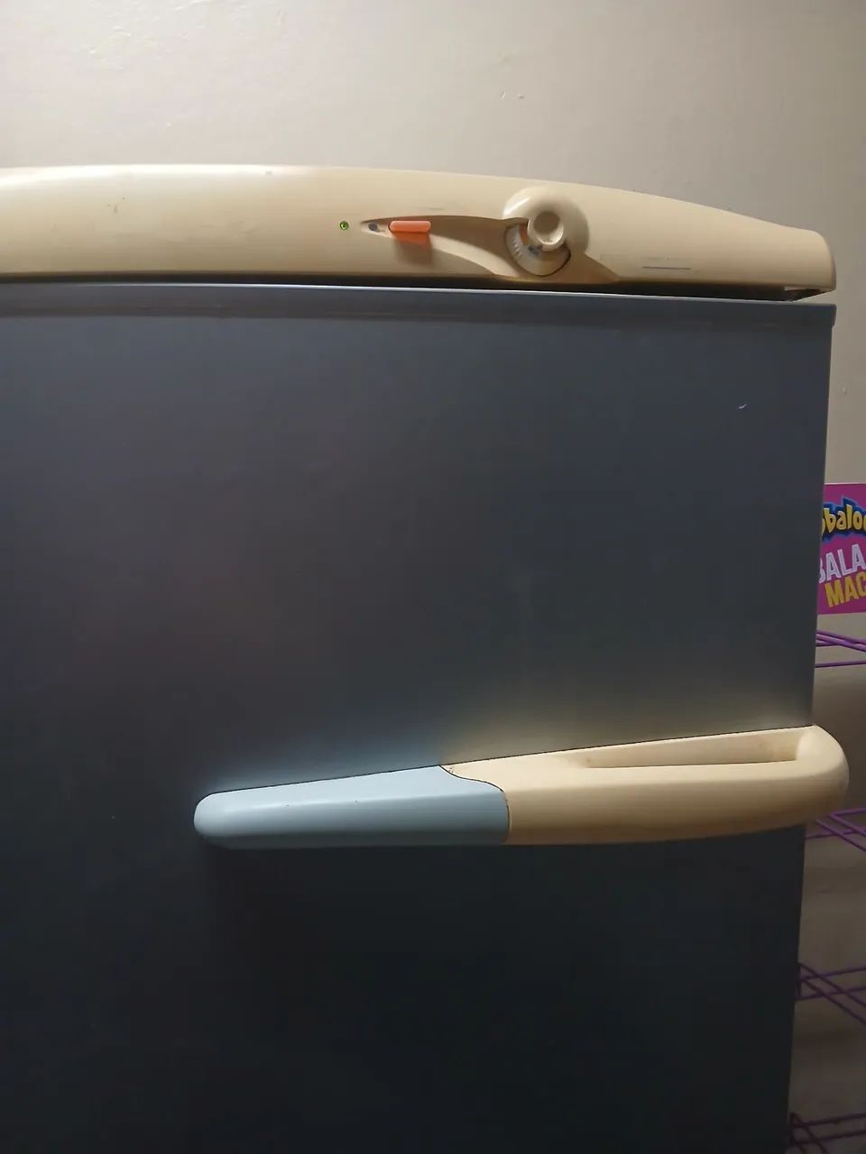 FREEZER VERTICAL FUNCIONANDO PERFEITAMENTE BEM  - Foto 3