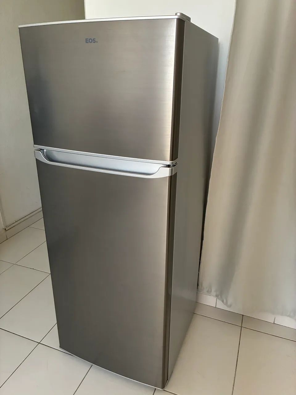Geladeira EOS