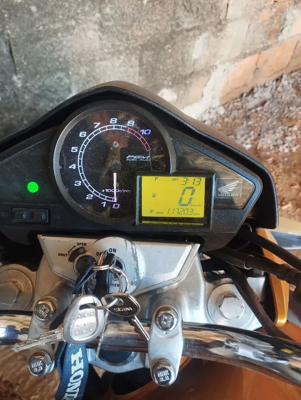 Vende se cb 300  - Foto 3