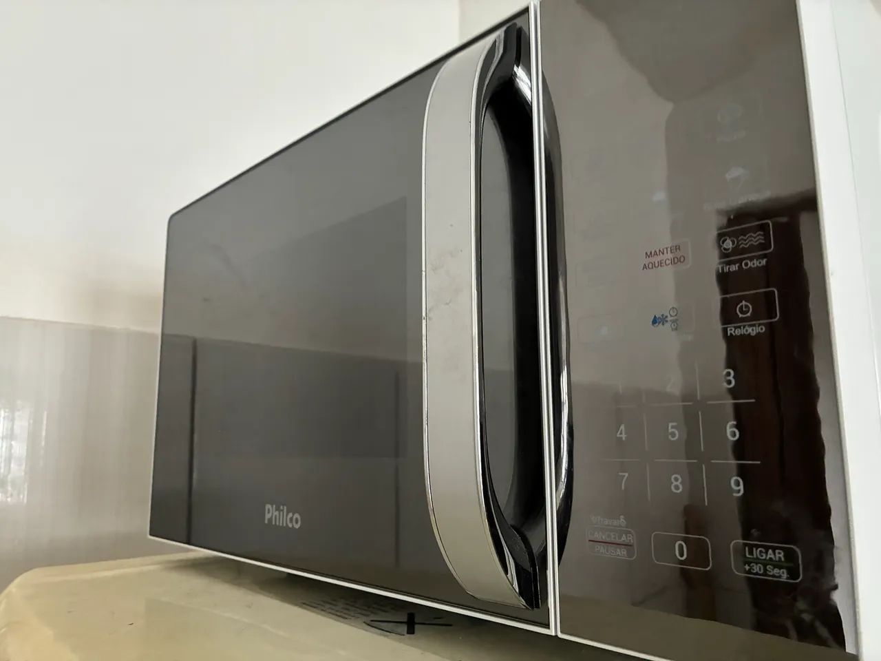 Seminovo) Microondas Espelhado Philco - Eletroportáteis Para