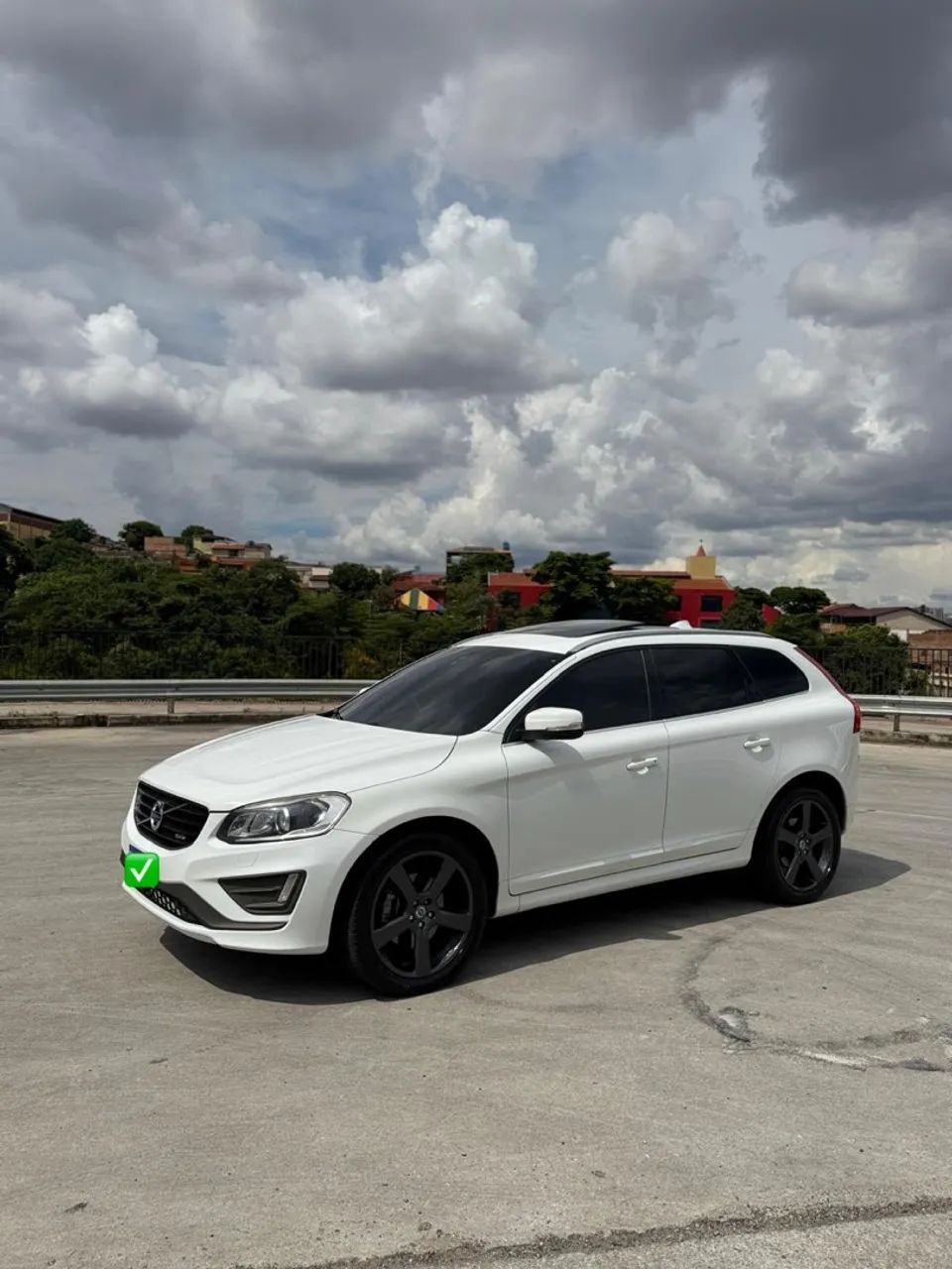 Volvo Xc 60 T-5 R-DESIGN 2.0 FWD 5P 2014