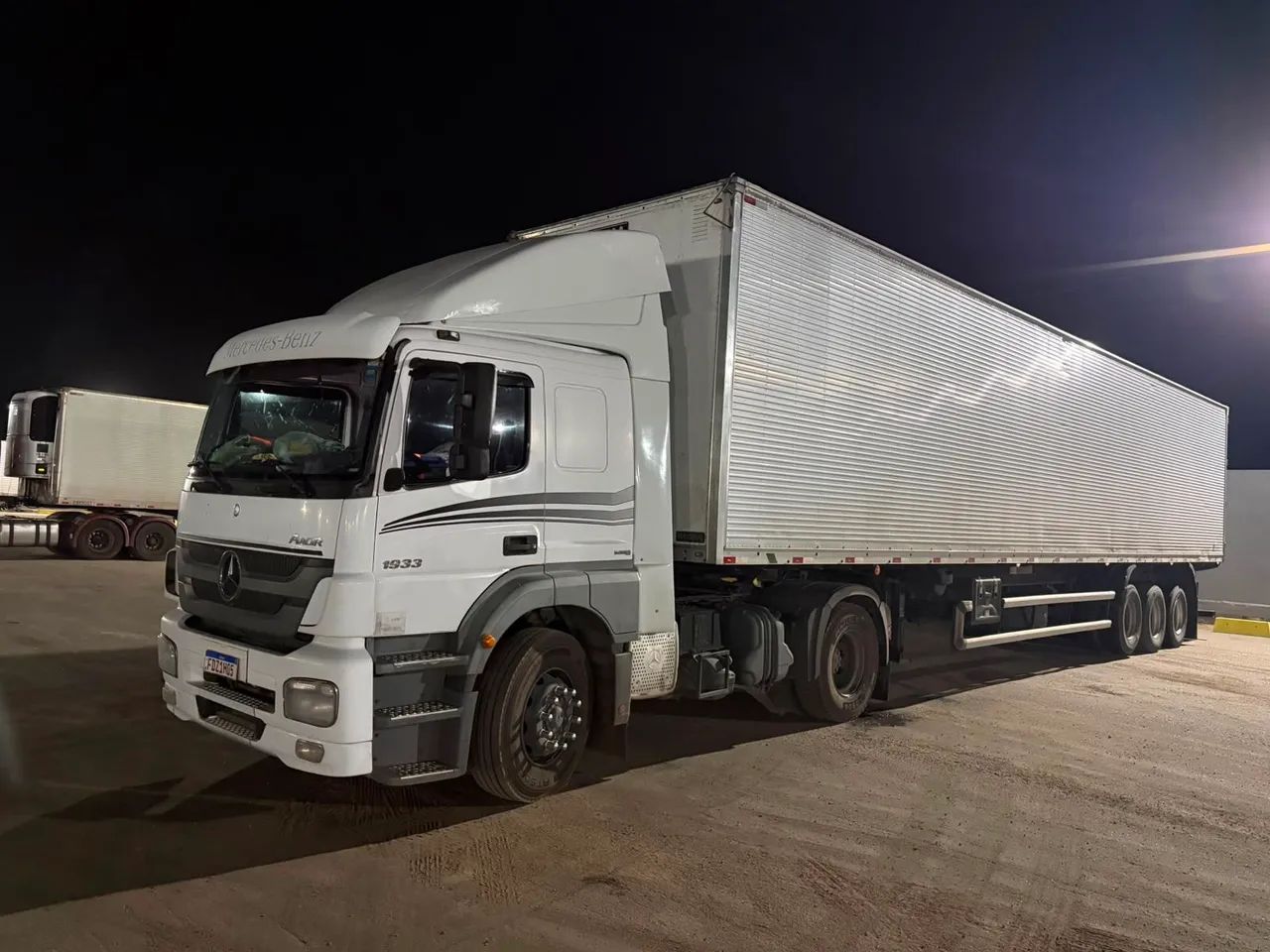 Disponível para agregamento carreta 28 pallet