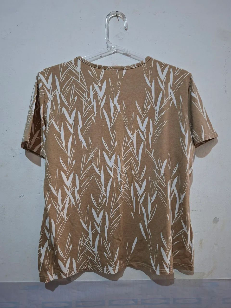 Camisa bege, tamanho M - Foto 2