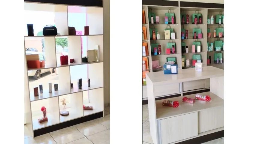 Móveis em MDF para Loja de Cosméticos/Beleza - Modulados com Prateleiras de Vidro