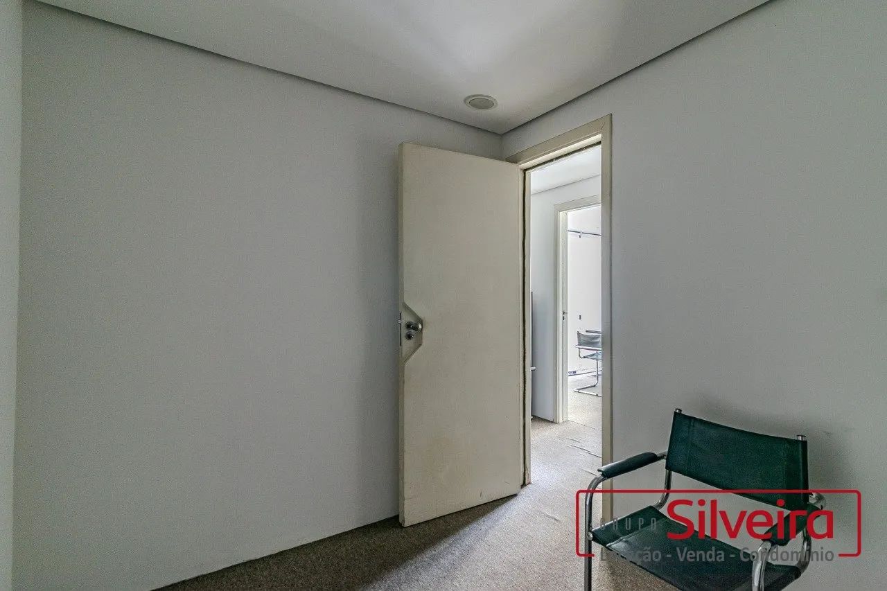 SALA COMERCIAL SEMI MOBILIADA NO BAIRRO MOINHOS DE VENTO - Foto 2