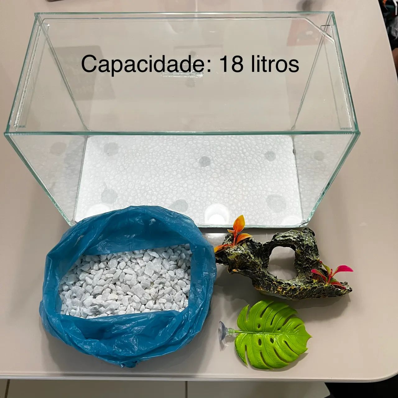 Aquário 18 litros.
