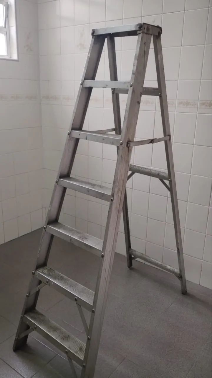 Escada de alumínio - Foto 2