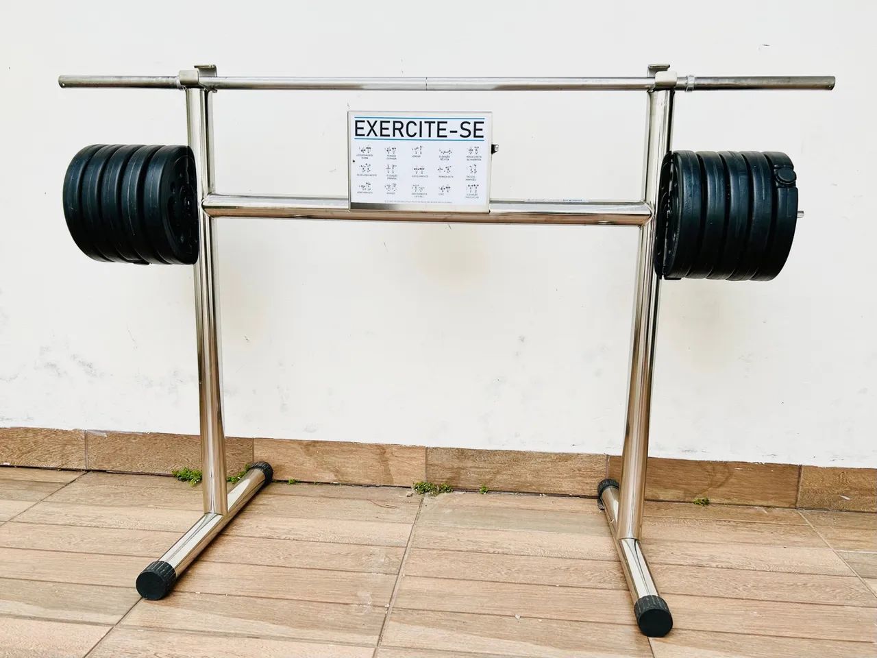 Equipamento de musculação 
