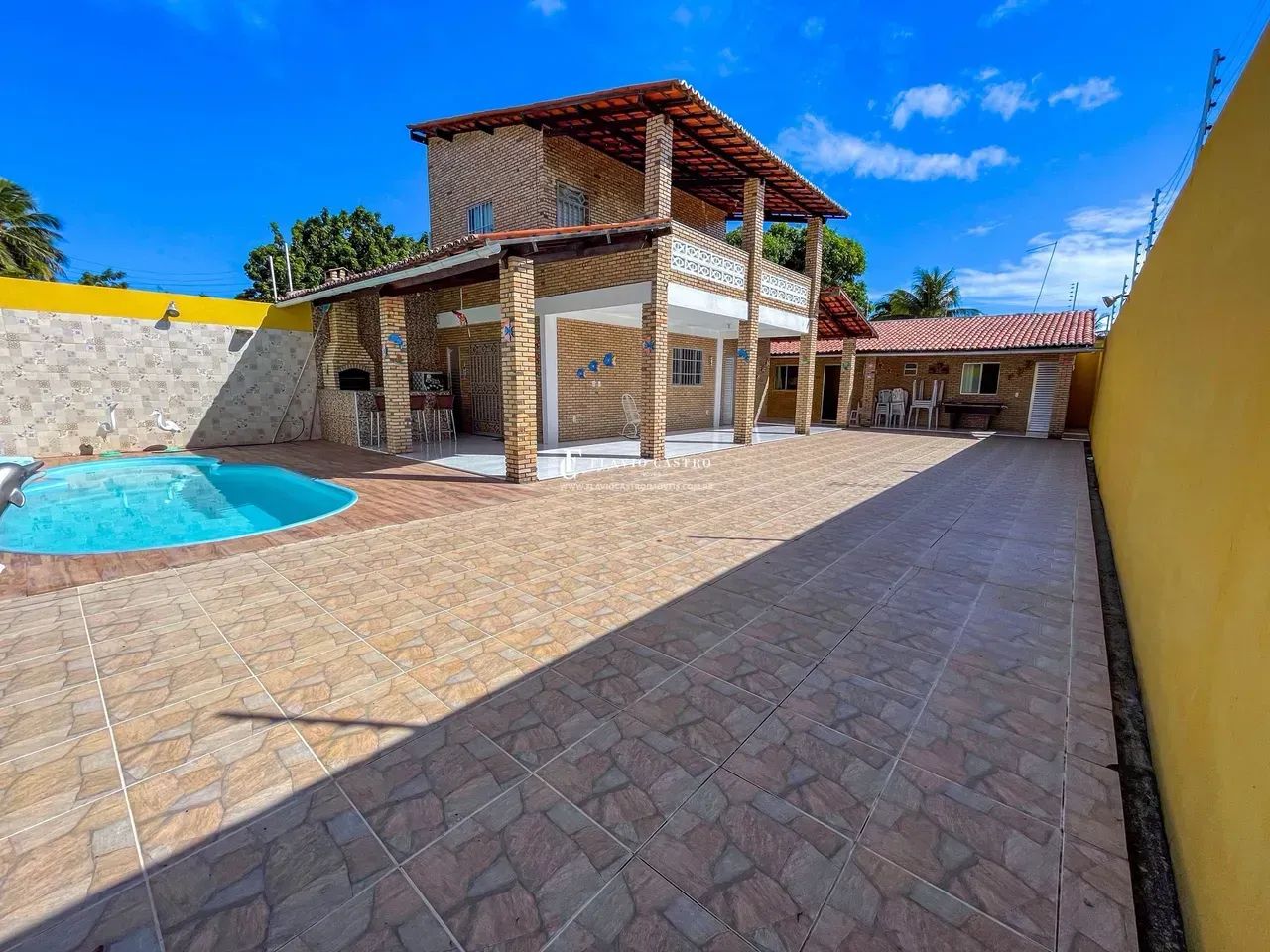 CASA BEBERIBE  CASA DUPLEX SOLTA NA PRAIA DA BEBERIBE/CE