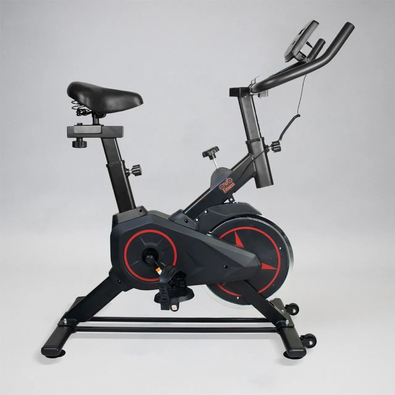 Bicicleta Ergométrica Preta Nova na Caixa Com Odômetro e Suporte Para Celular