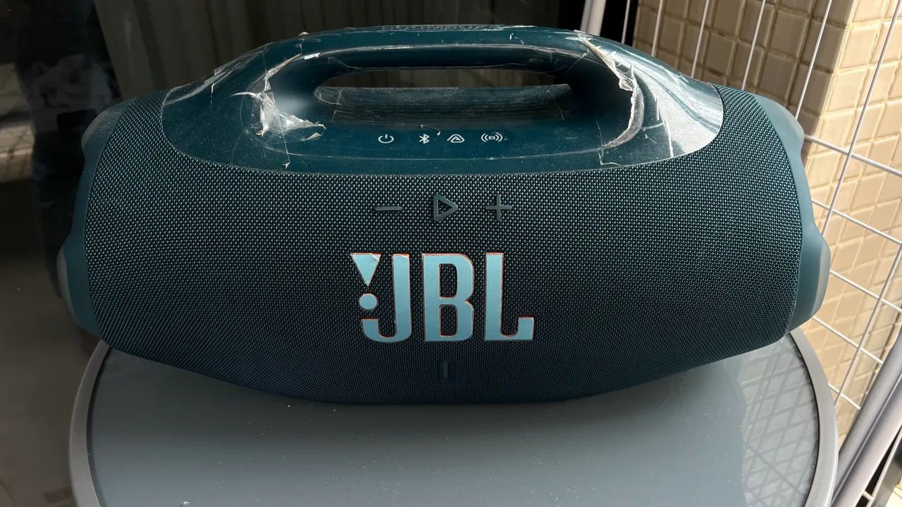JBL BOOMBOX 04