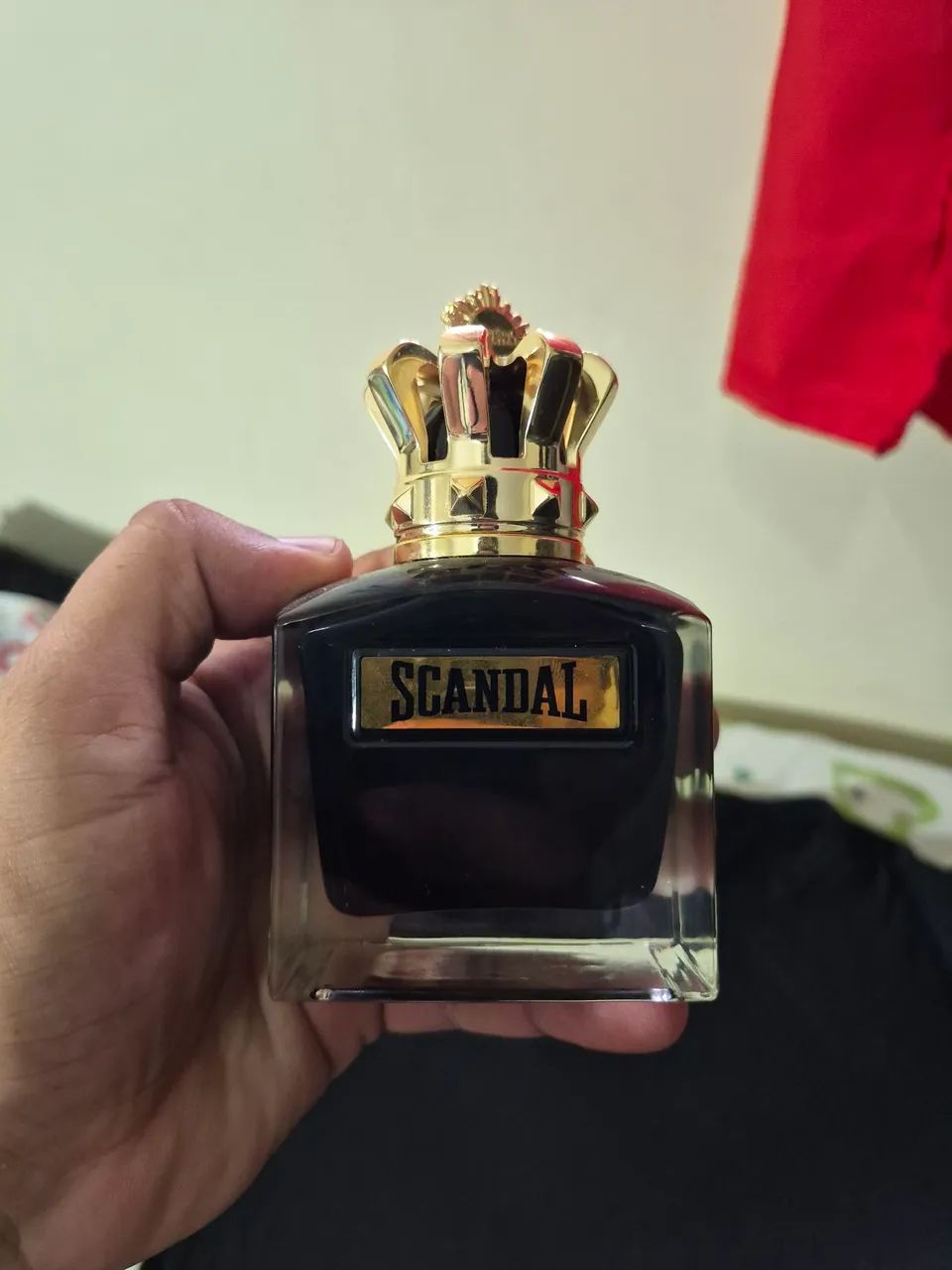 Perfumes semi novos  - Foto 3