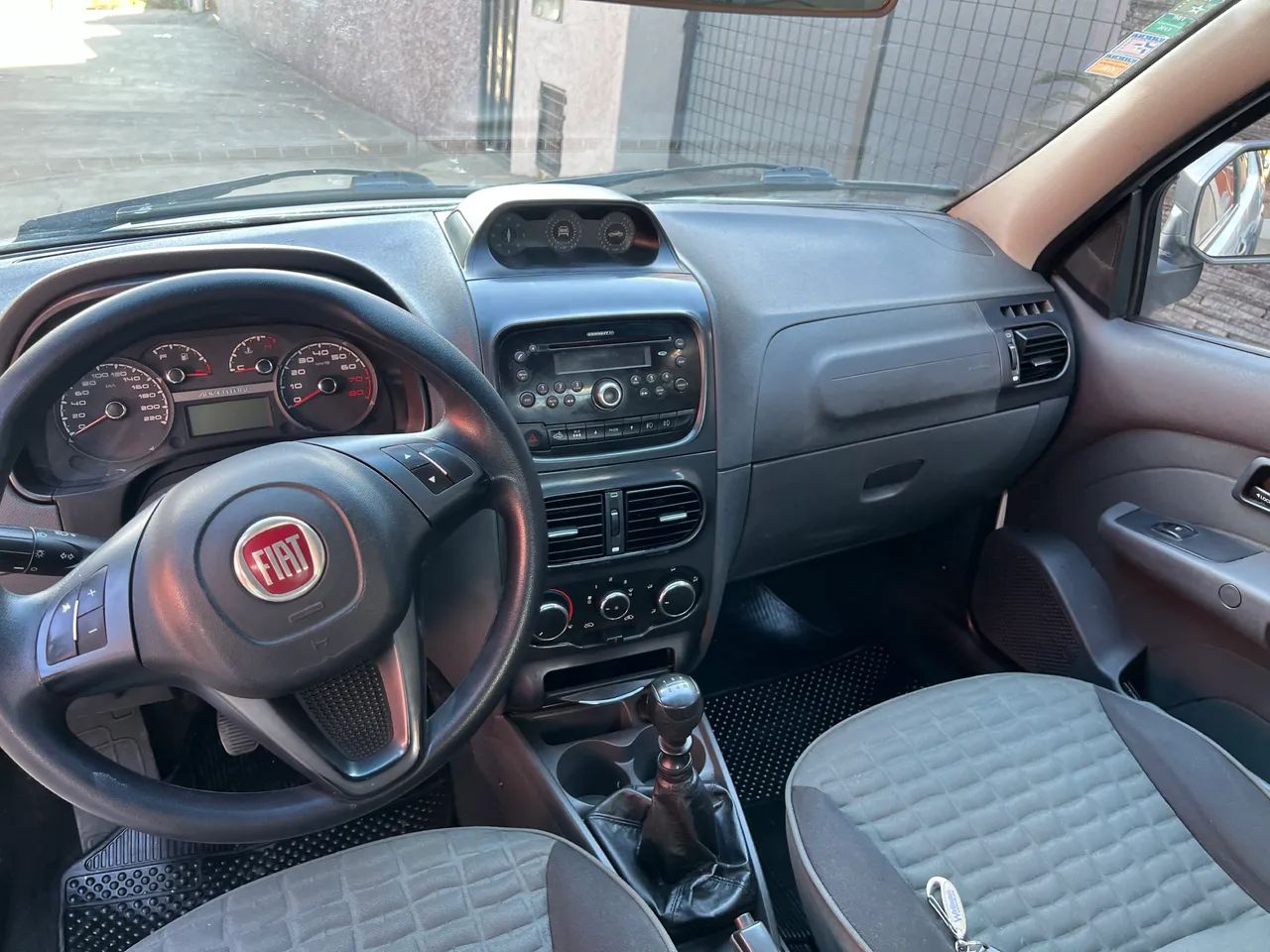 Fiat Strada Adventure1.8/ 1.8 Locker Flex CD 2016 - Foto 2