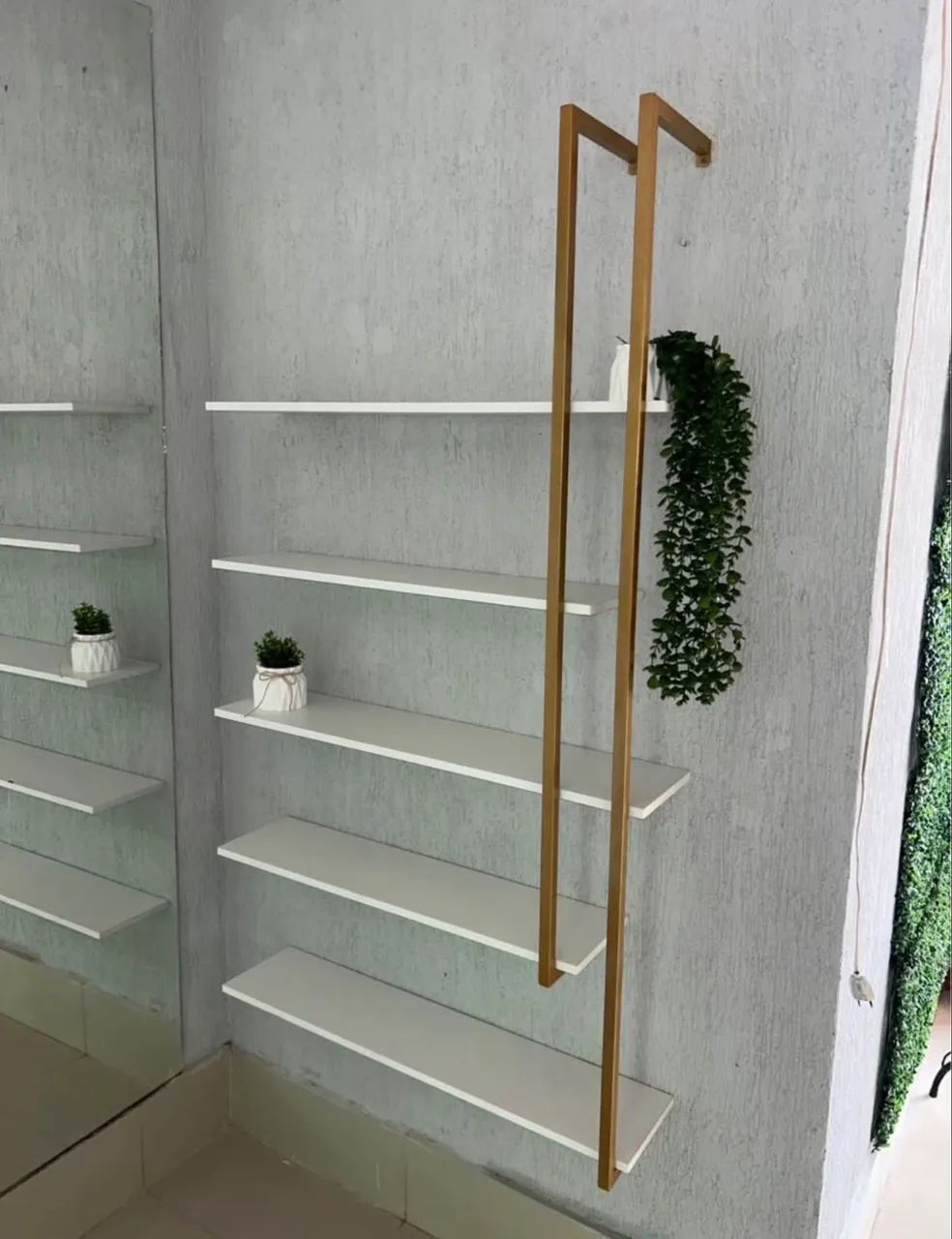 Prateleira moderna estilo industrial - Foto 4