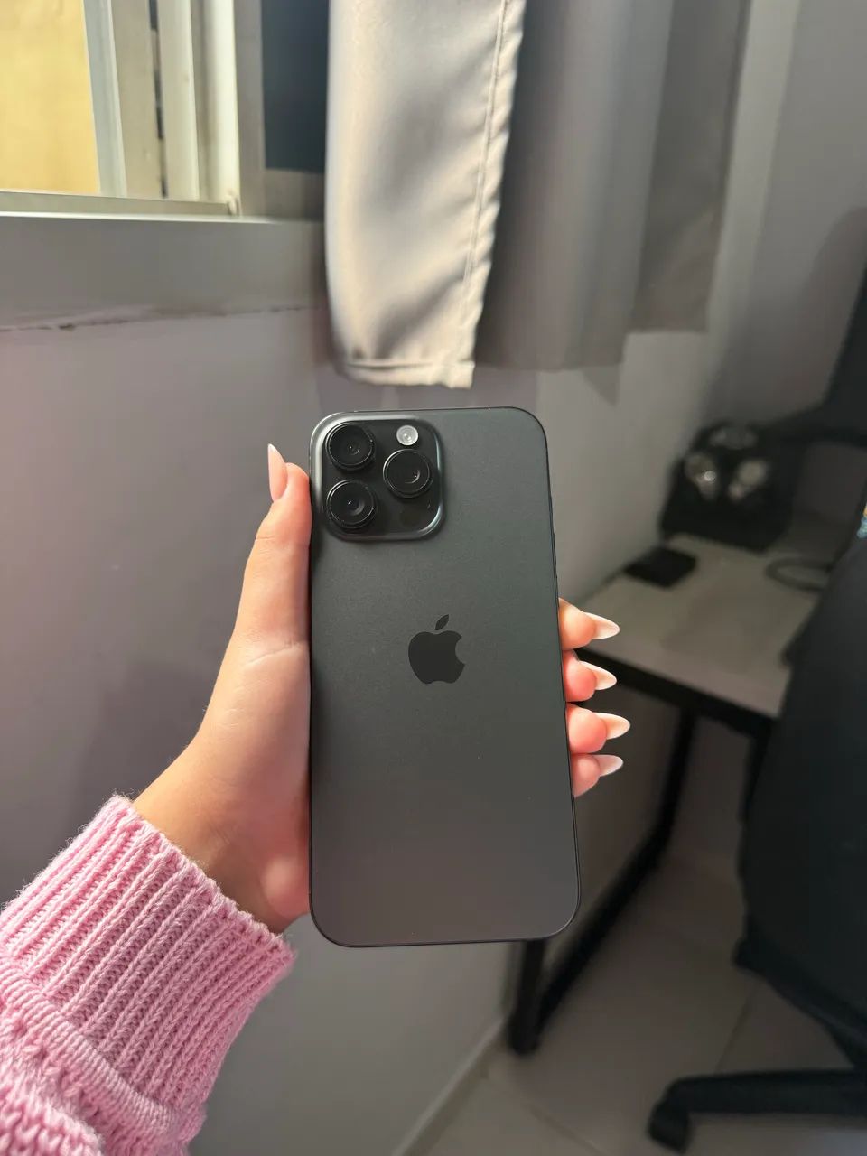 iPhone 16 PRO MAX - Foto 2