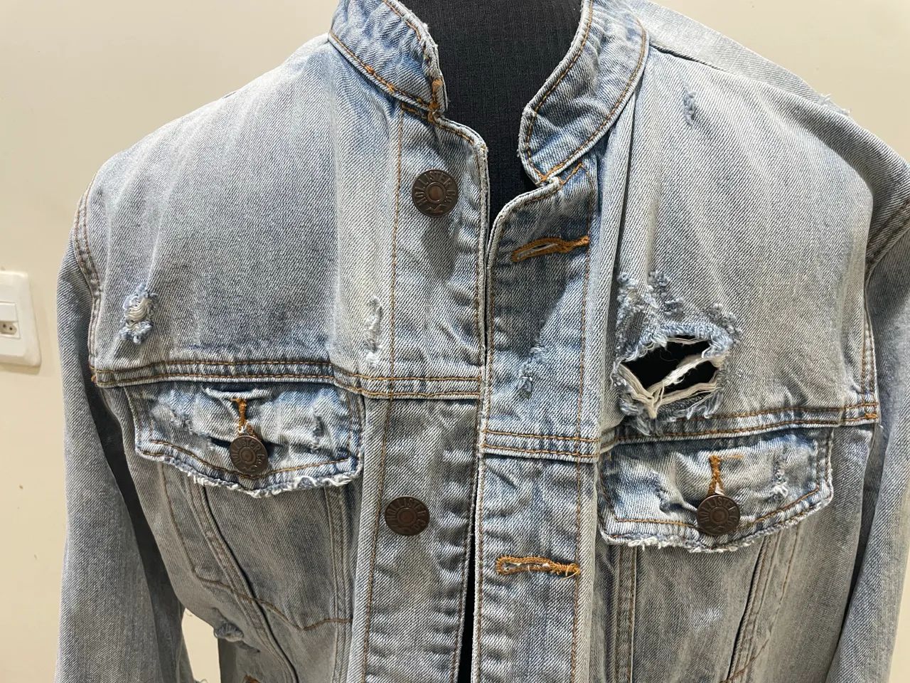 Jaqueta Jeans Hollister  - Foto 2