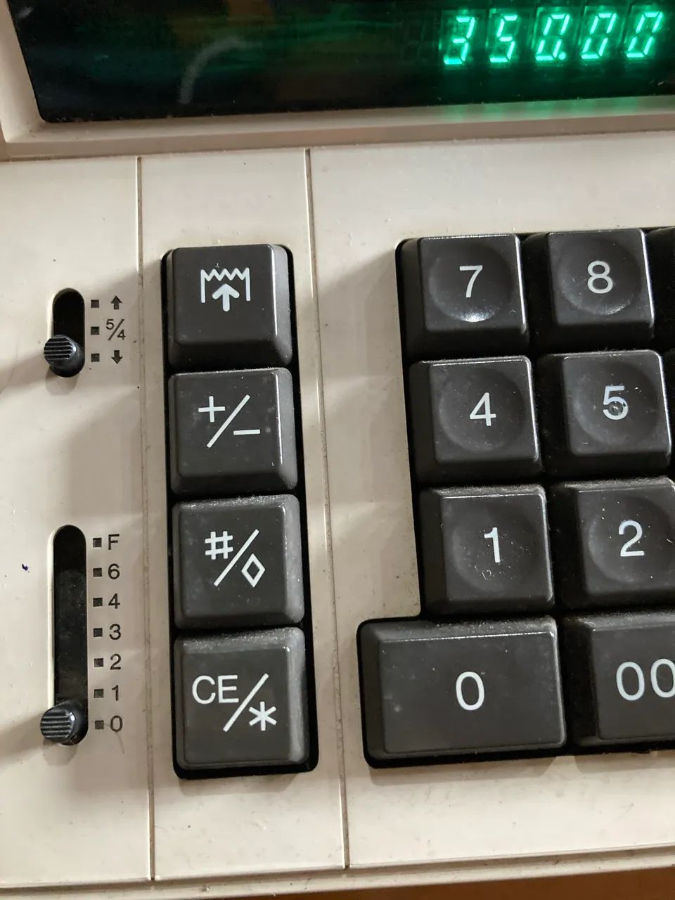 Calculadora Eletrônica Impressora Antiga Sharp Compet CS-2166. - Foto 4