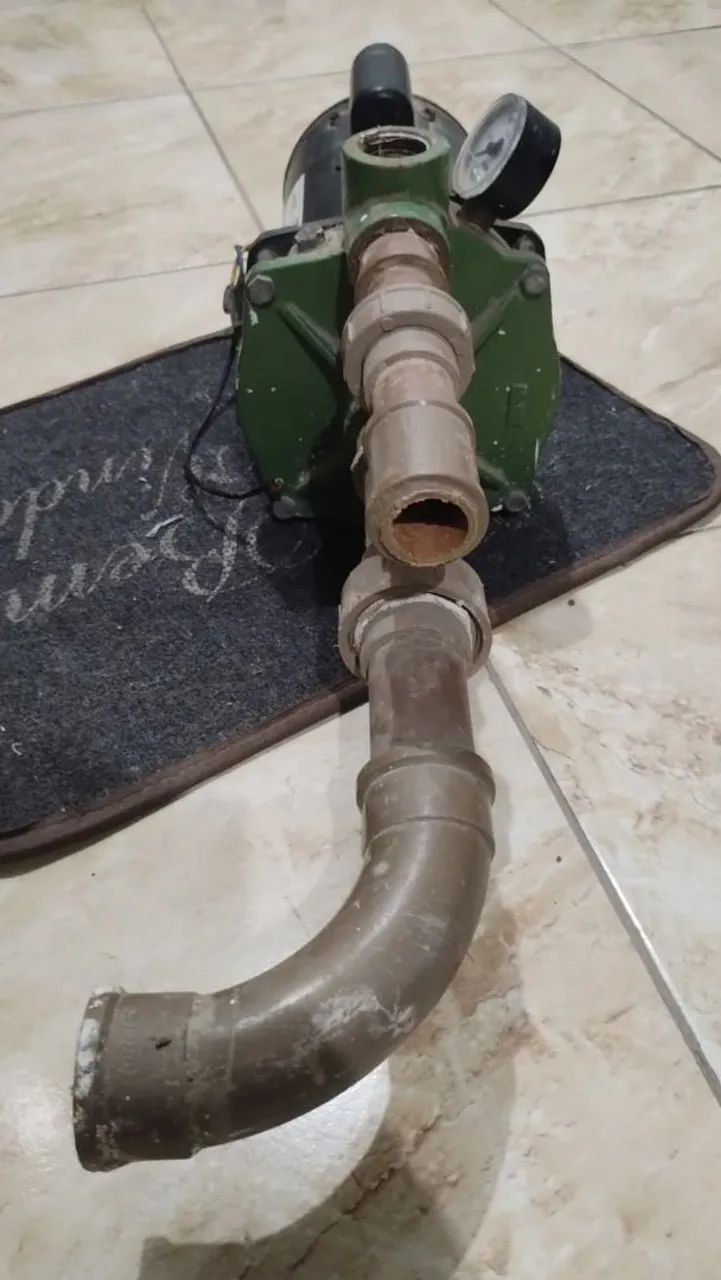 Bomba d'água em perfeito estado 2