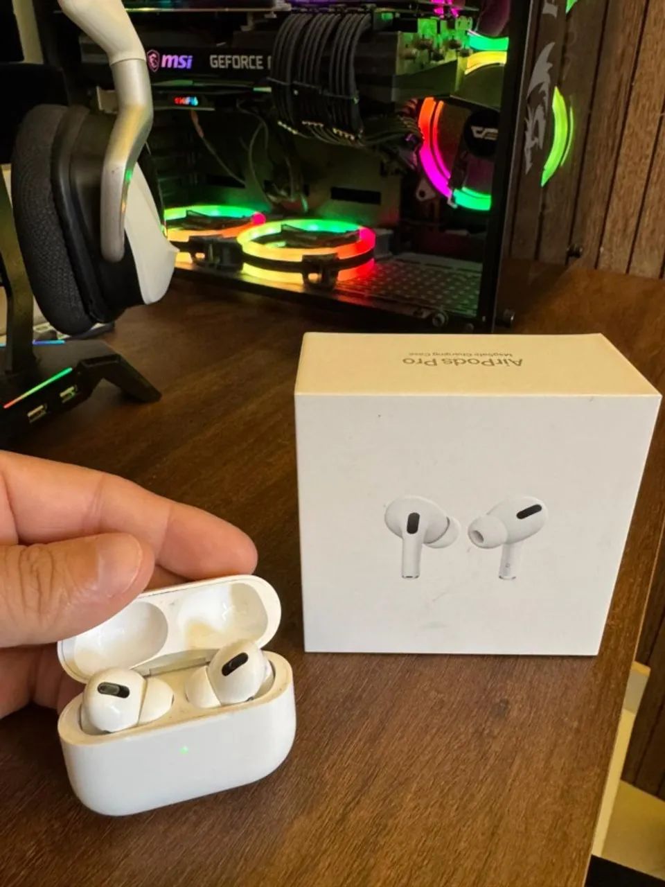 AirPods Pro original Apple (1ª geração) com NF + caixa - excelente