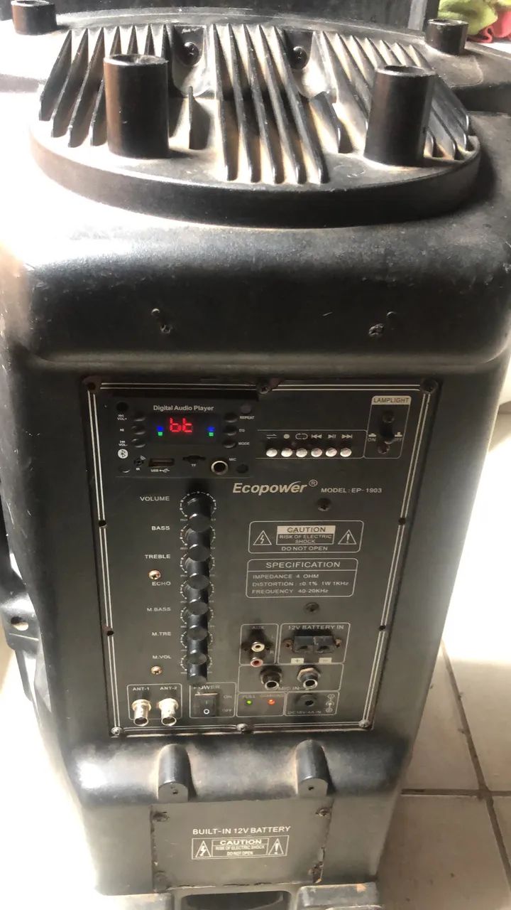 Vendo caixa de som 350 reais pra vim buscar  - Foto 2