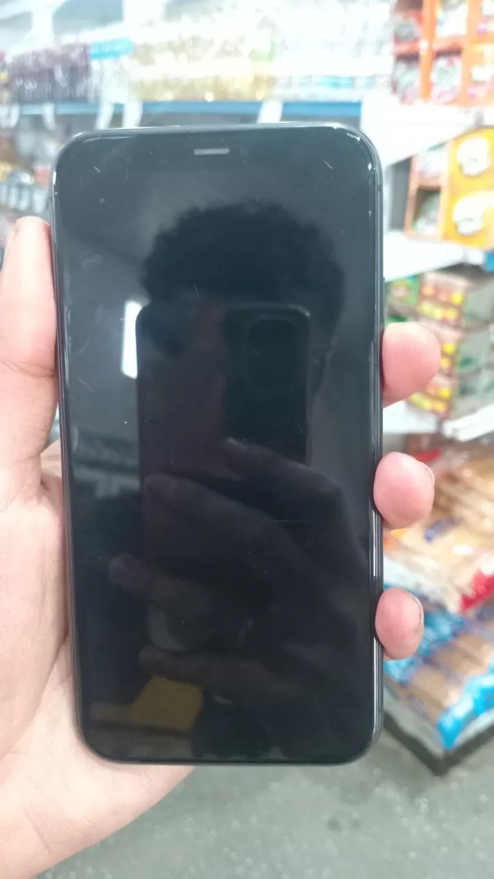 IPhone 11 64g preto - Foto 2