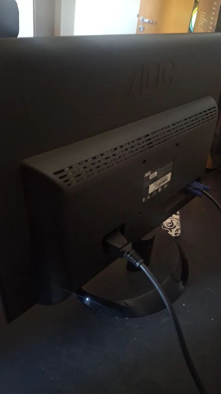 Monitor AOC 19p LED - Foto 2