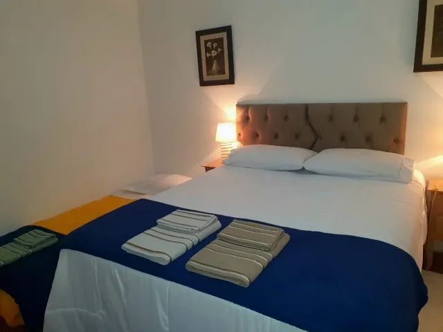 Cabeceira estofada cama de casal padrão (138 x 55 cm) - Foto 2