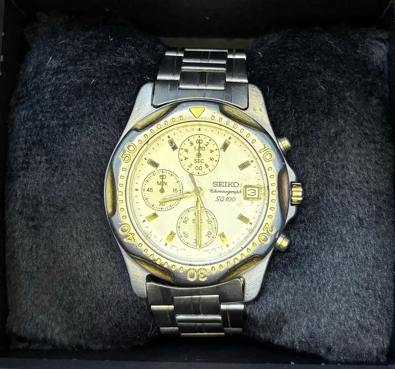 Seiko SQ100 Cronograph  - Foto 2