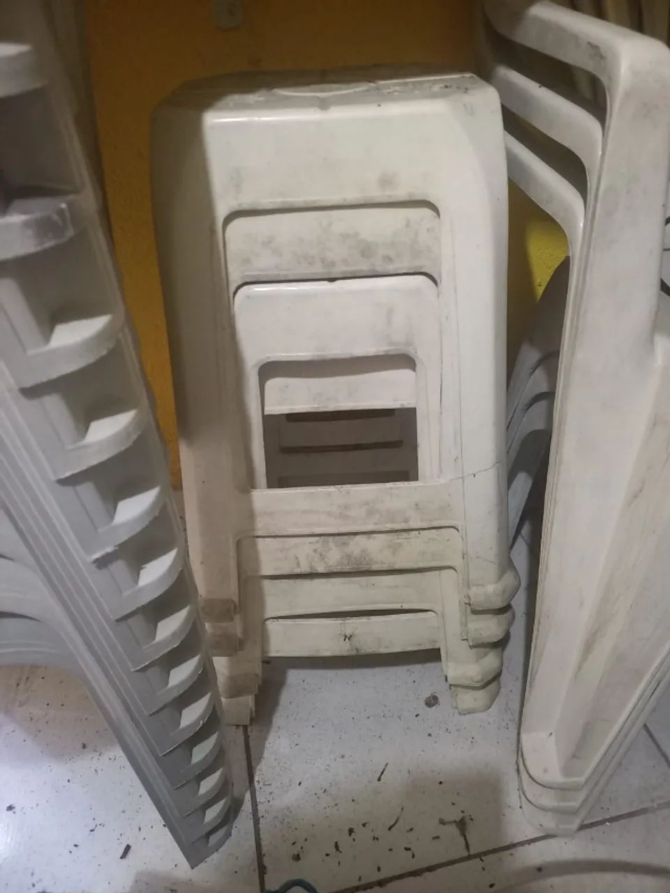 conjunto mesas e cadeiras de plástico - Foto 2