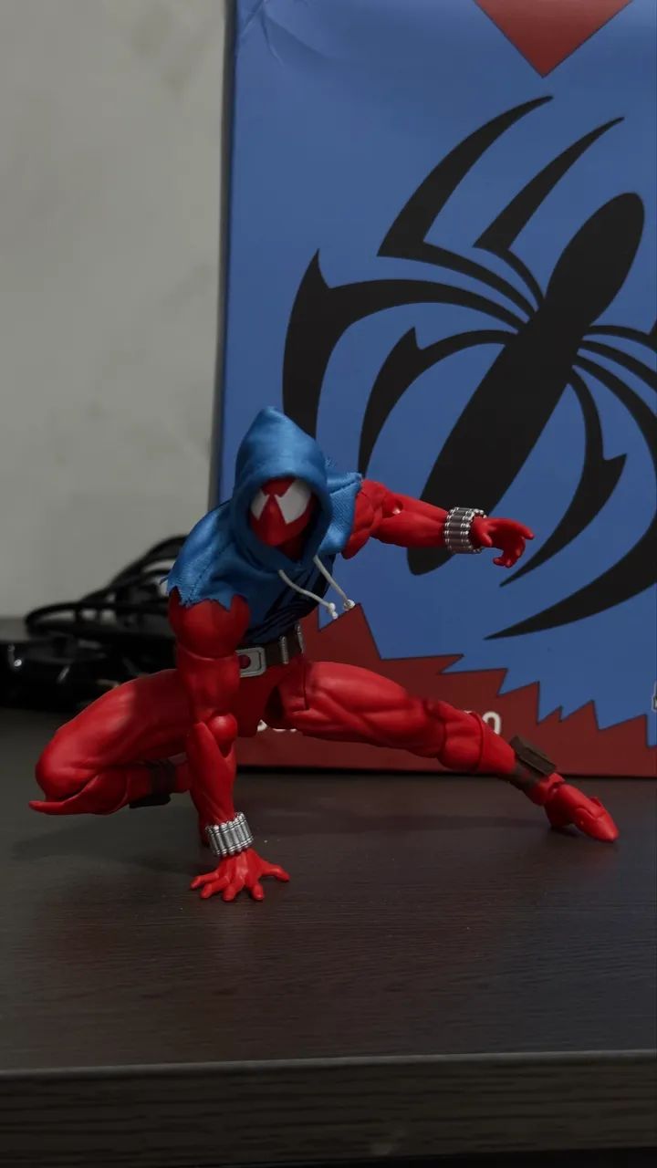 Spiderman Scarlet Hero - Mess Toys - Foto 3