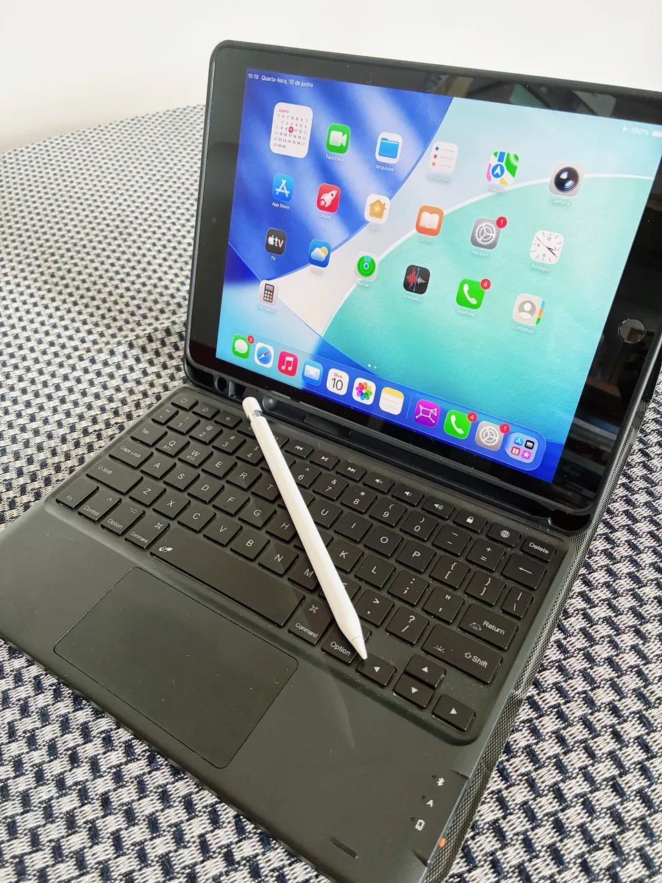 iPad 9 geração + Apple Pencil + teclado - Foto 4