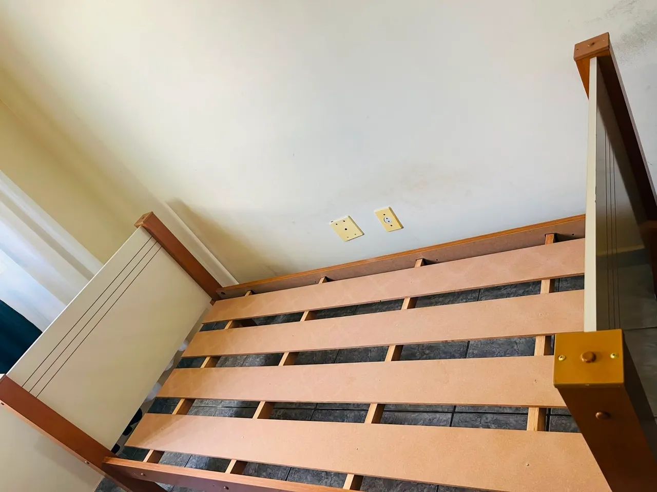 Vende-se cama solteiro nova - Foto 3