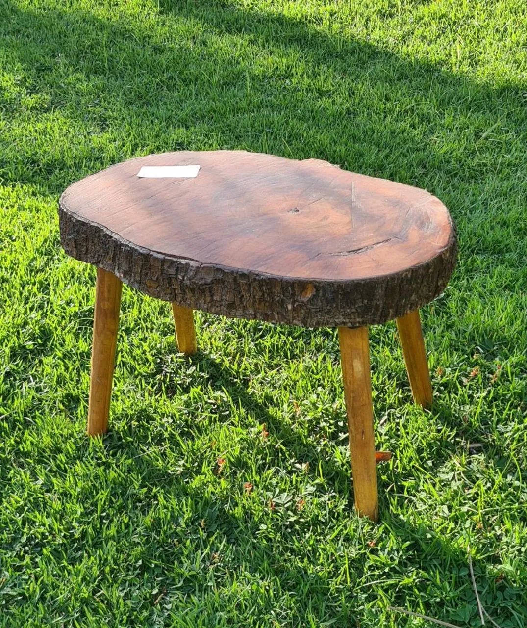 Mesa de apoio em madeira 