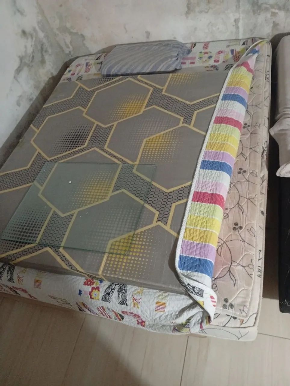 Cama solteiro e colchão Queen  - Foto 4